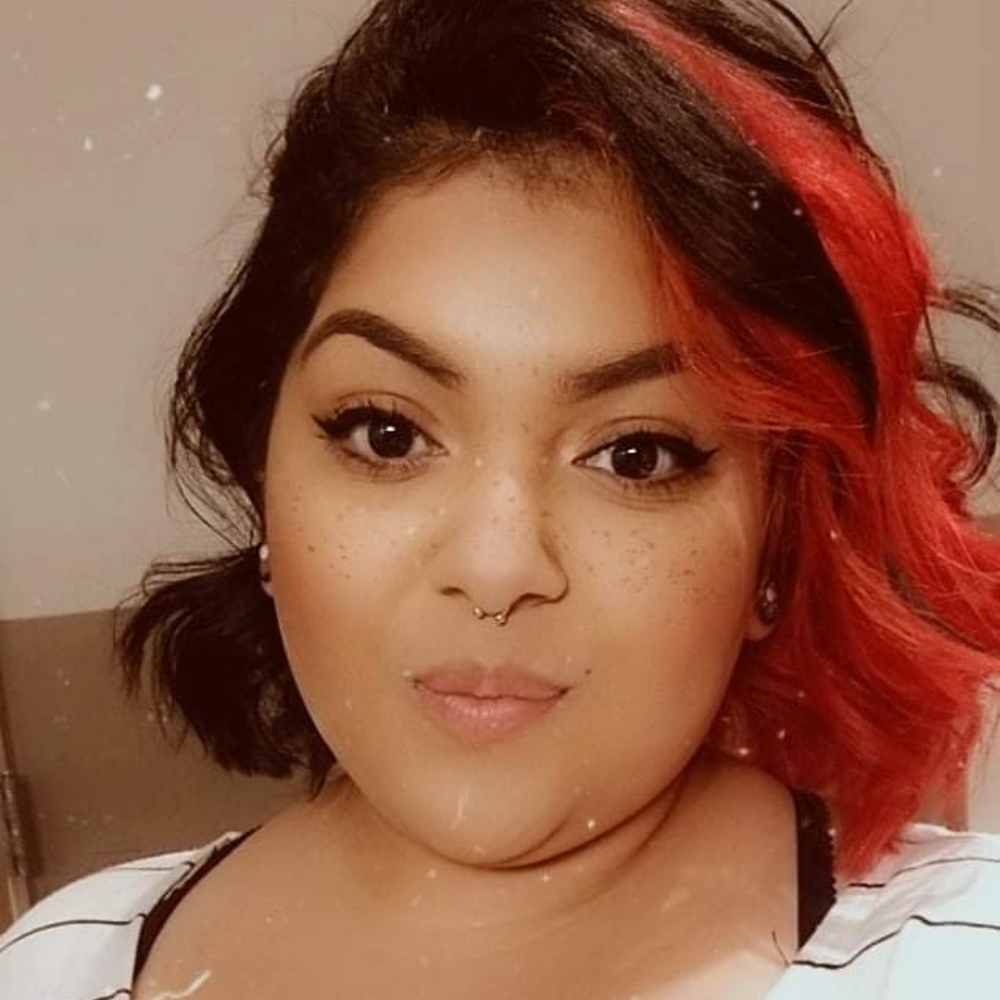 Meet your Posher, Claudia